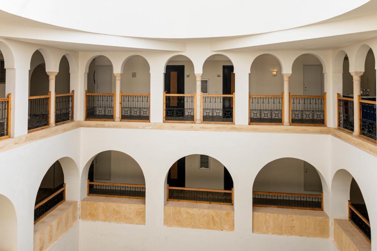 فندق Miramar Petit Palais ميدون المظهر الخارجي الصورة